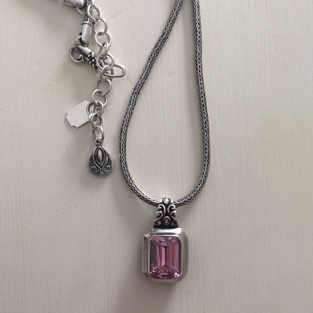 Tres Jolie Swarovski crystal Pendant necklace